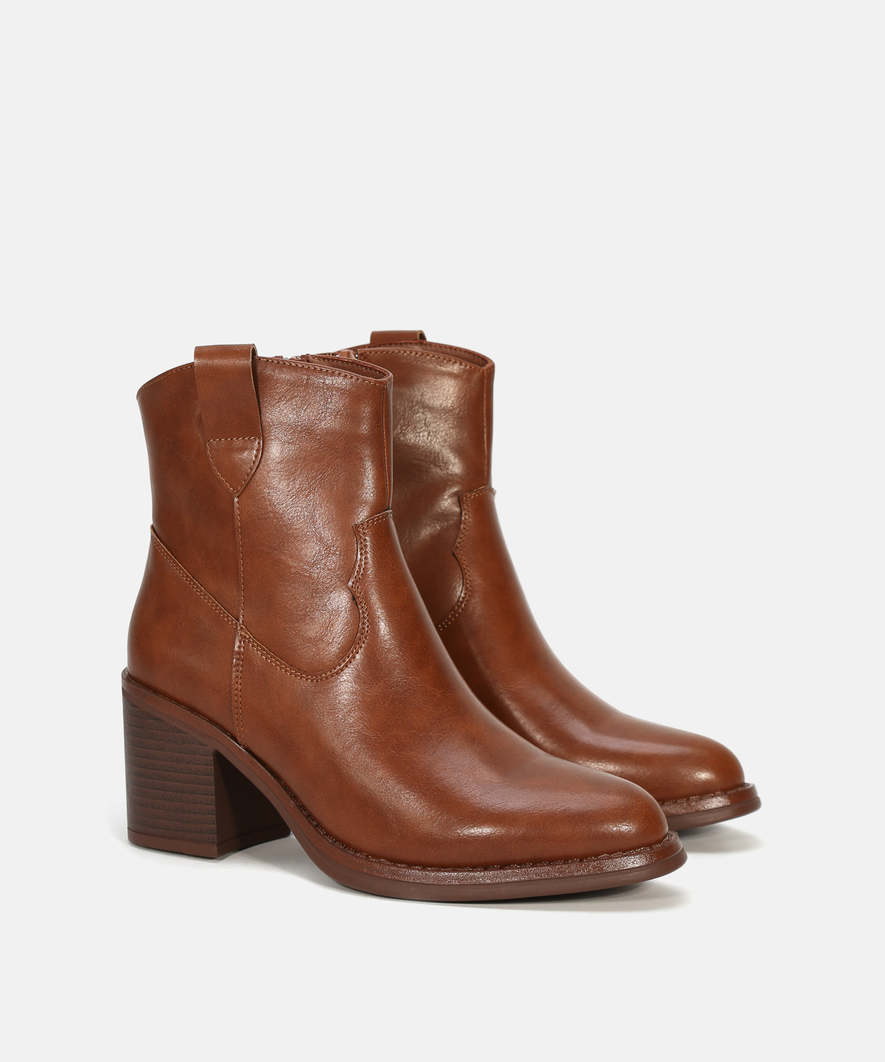 Botines tac&oacute;n liso image number null